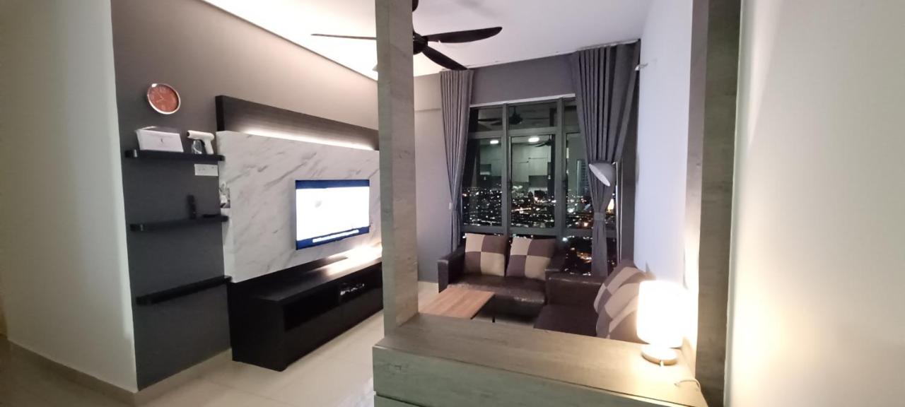 Modern Lifestyle Arc Austin Hills Johor Bahru Exterior foto
